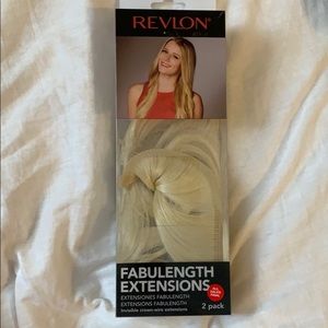 Blonde hair extensions